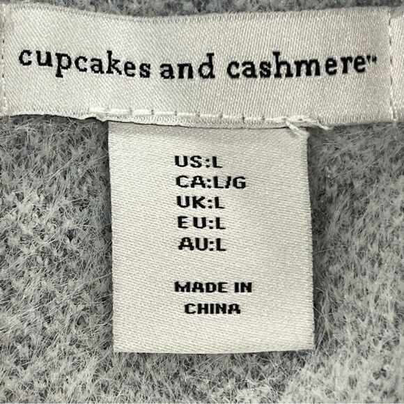 Cupcakes and cashmere button down geometric print cardigan - Picture 11 of 13